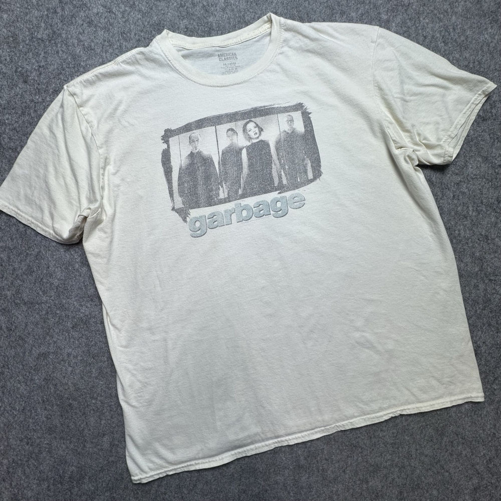 Garbage Shirt Mens 2XL White Band Photo Graphic Tee Rock Music American Classics